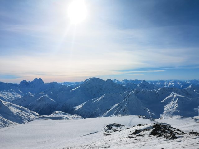 expedition on elbrus