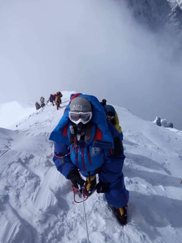 SUMMIT OF EVEREST